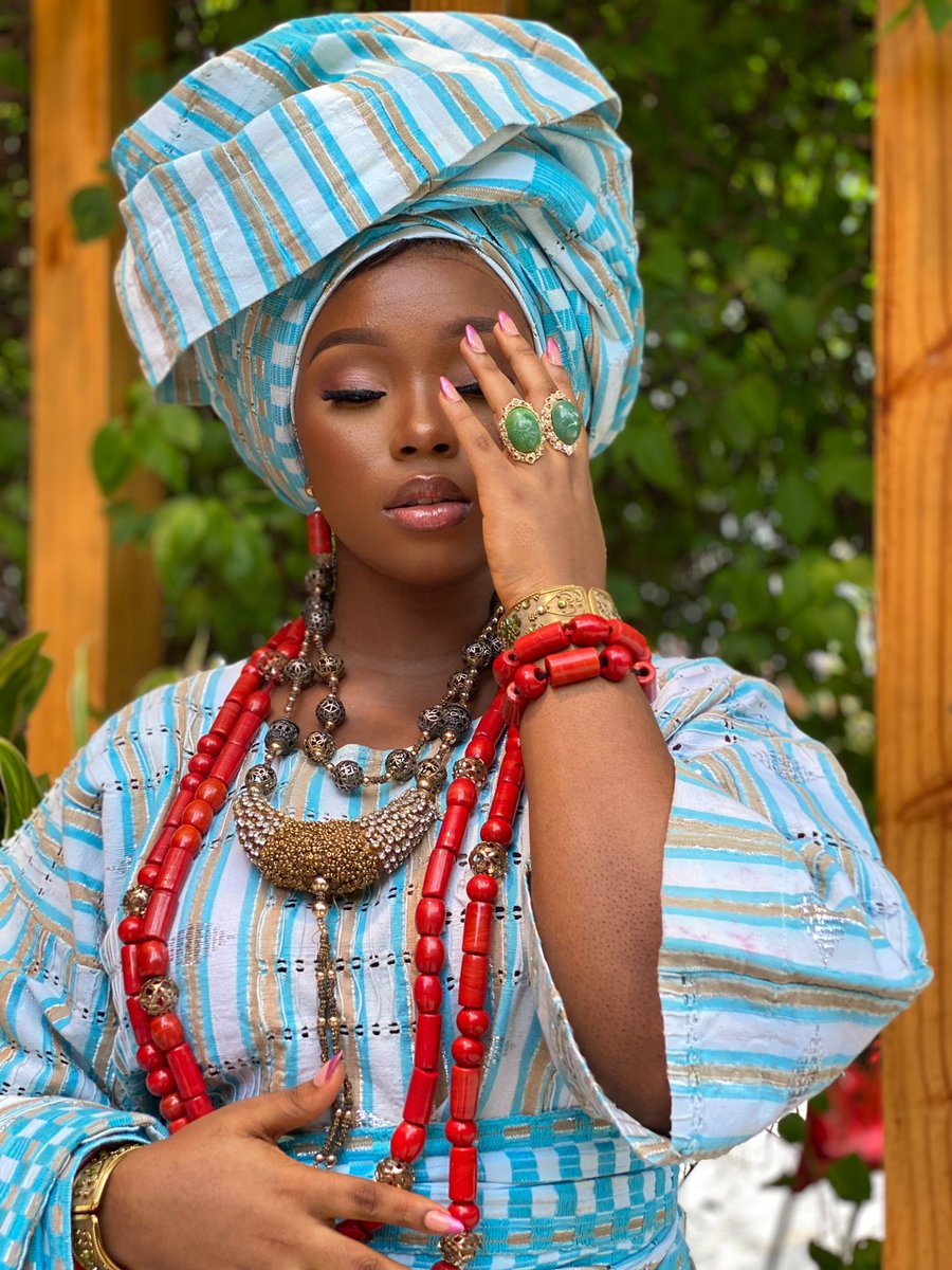 bammybestowed's tweet photo. Meet “Eyin Oju” one of Ga’as wives.
Have you watched our movie?!#HouseofGaa on @NetflixNaija
What do you think?
Shout out to @bolanleap for creating such a timeless piece.
#actor #nollywood #hog https://t.co/ZgwPLGAmto