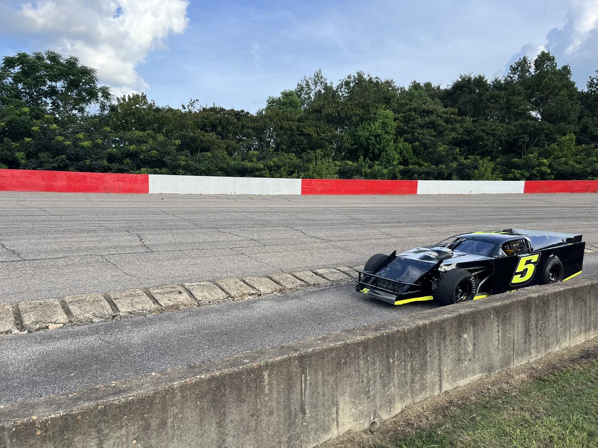 First time here at Montgomery Motor Speedway let’s go boys!