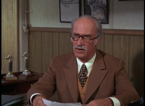 Disney_Wiki's tweet photo. Happy Birthday, to the late Keenan Wynn
For Disney, he portrayed Alonzo Hawk in #TheAbsentMindedProfessor, #SonOfFlubber and #HerbieRidesAgain, as well as John Slade in #TheShaggyDA, Martin Ridgeway in #SnowballExpress, Vince Heber in #Smith! https://t.co/Jacxwx8WVX