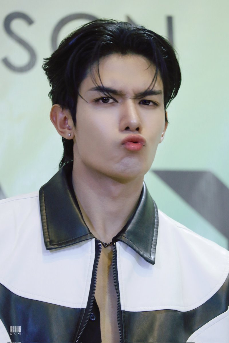 jjrchan's tweet image. ปลาบุ๋งเยือนสระบุรี ขอบคุณพี่สาว น้องสาว เพื่อนสาว แฟนสาว แฟนบอย มัมหมี ชาวสระบุรี กรุงเทพ ภูเก็ต โซล หนานหนิง ที่มาหาน้อนเน้ตในวันนี้ทุกคนเรยนะคับ ทุกที่แค่ปากซอย 🫡🖤✨️

#DevyXNet #whatjaycee
#netsiraphop @netsiraphop