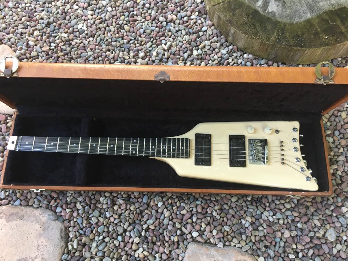 A vintage Kramer Duke.    orangecounty.craigslist.org/msg/d/san-juan…