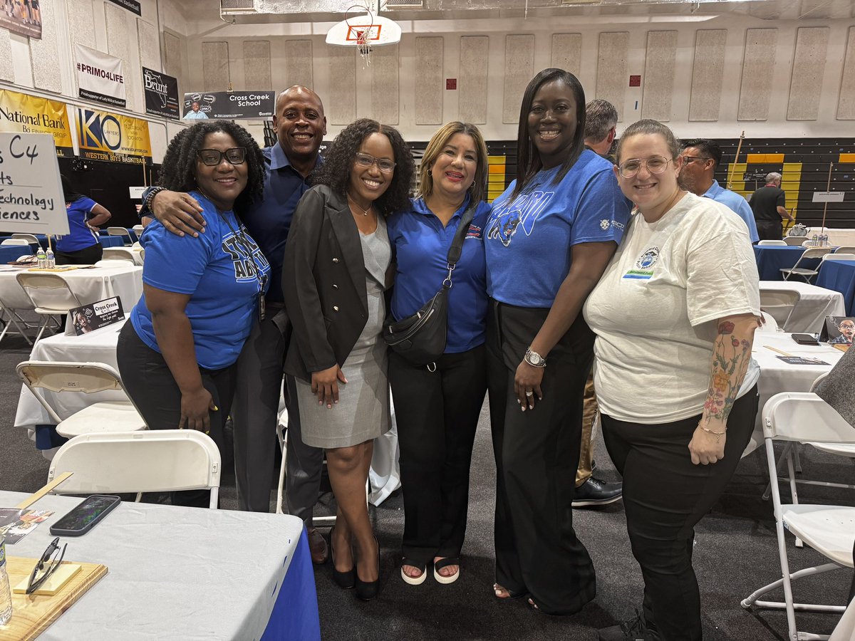 Carer Fair-Plantation and Dillard HighLeaders ♥️