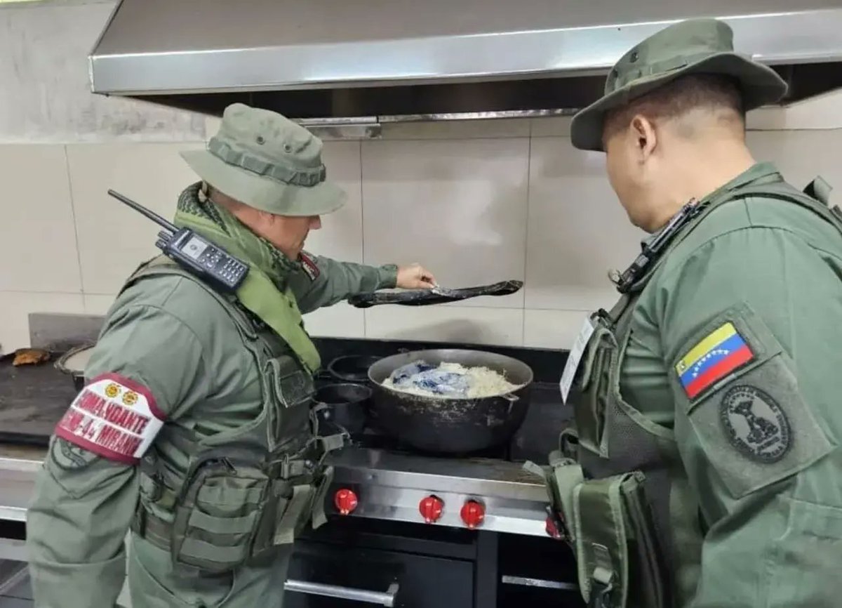 CZGNB_44Miranda tweet media