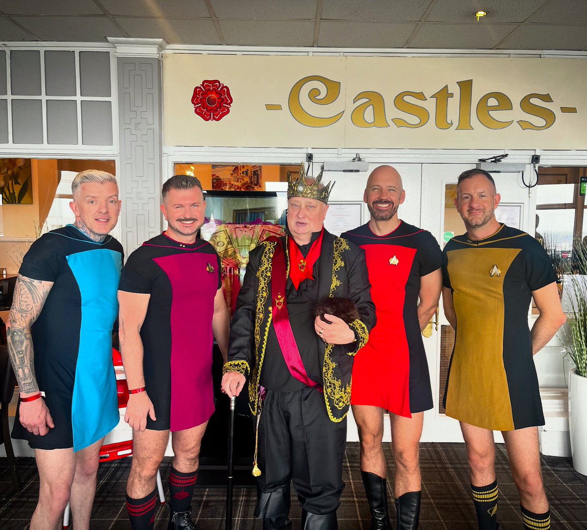 james_b_draper's tweet photo. With the Emperor at Castles πππ½π« #StarTrek #DST #Destination #DestinationTrek #Blackpool https://t.co/63BxiIOdcO
