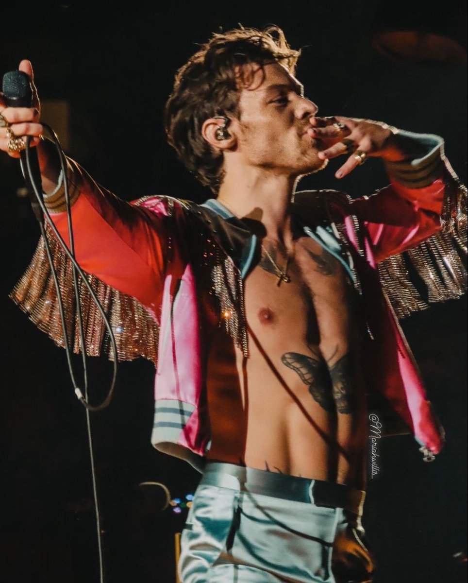 he’s the prettiest person ever