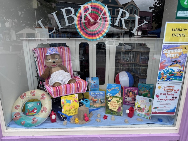 corkcolibrary's tweet photo. Wishing everyone a sunny and relaxed weekend from #DunmanwayLibrary
Here's hoping that the summer is finally here ๐โ๏ธ
@LibrariesIre @Corkcoco https://t.co/9f1V9FPgfV