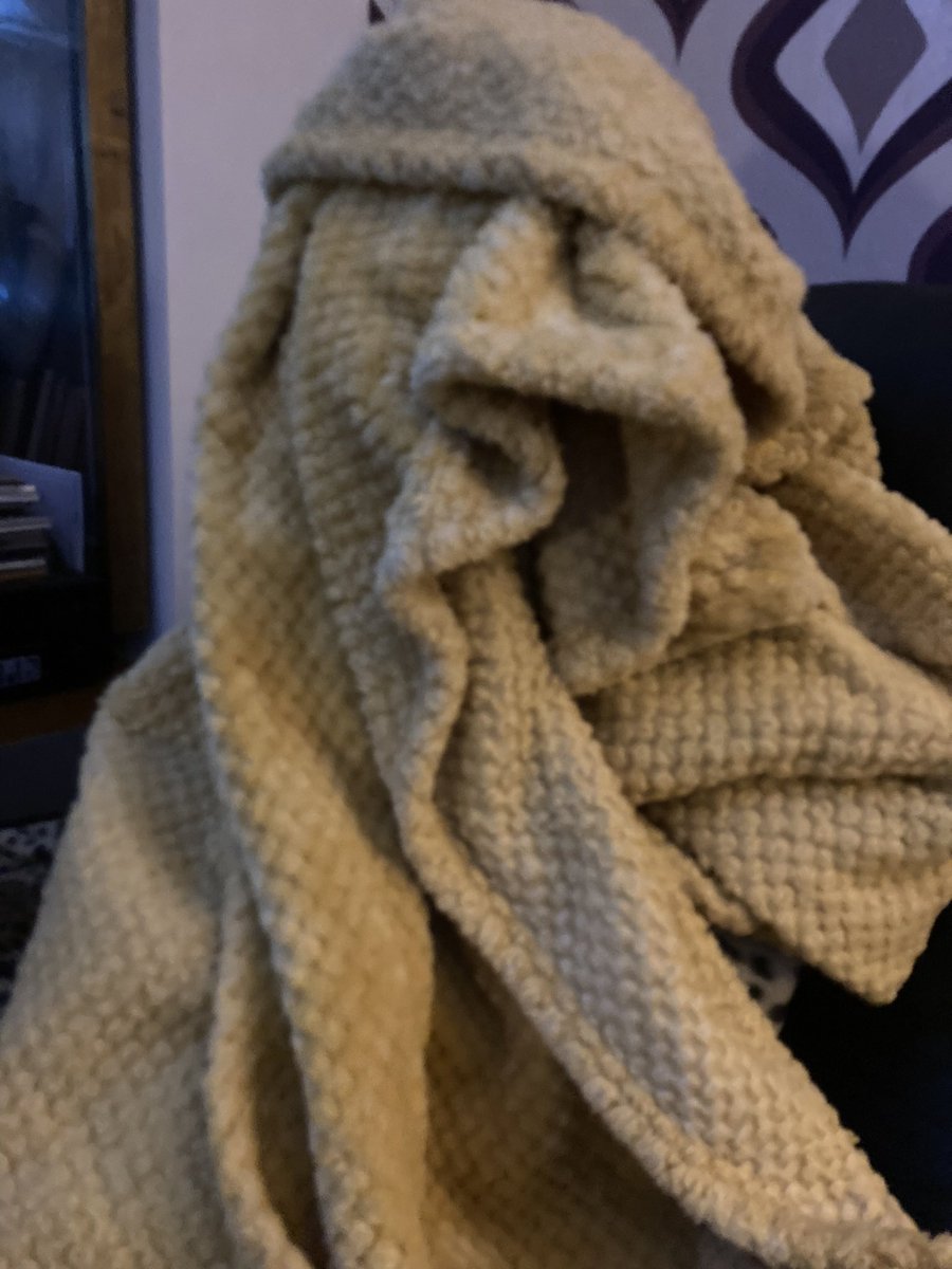 Gemma Cullingford (@gemcullingford) on Twitter photo Chucked the throw on a chair and I seem to now be a blankey-sculptor 😳 Chucked the throw on a chair and I seem to now be a blankey-sculptor 😳