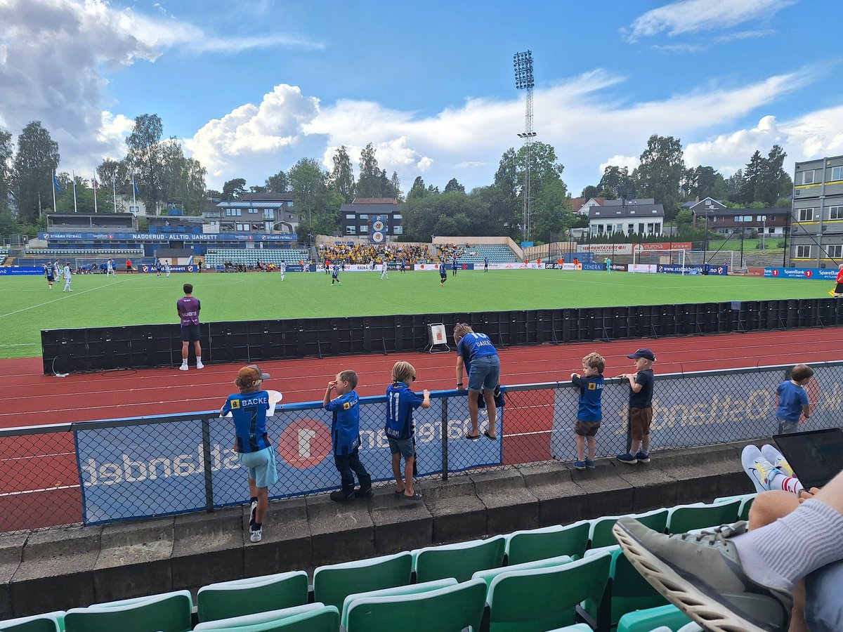 niek92jansen's tweet photo. Vandaag was het tijd voor een onderonsje in de OBOS-Ligaen (tweede niveau): Stabæk IF en Moss FK 🇳🇴
Moss won ruim met 1-4 en is nu koploper.
⚽️@Stabaek 🆚 @MossFK1906
📅 27-07-2024
🕘 16.00 uur
🏷️ 2.456 toeschouwers
📍 Nadderud stadion, Bekkestua
#Stabaek #Moss #Groundhopping https://t.co/2AYRm7HCun