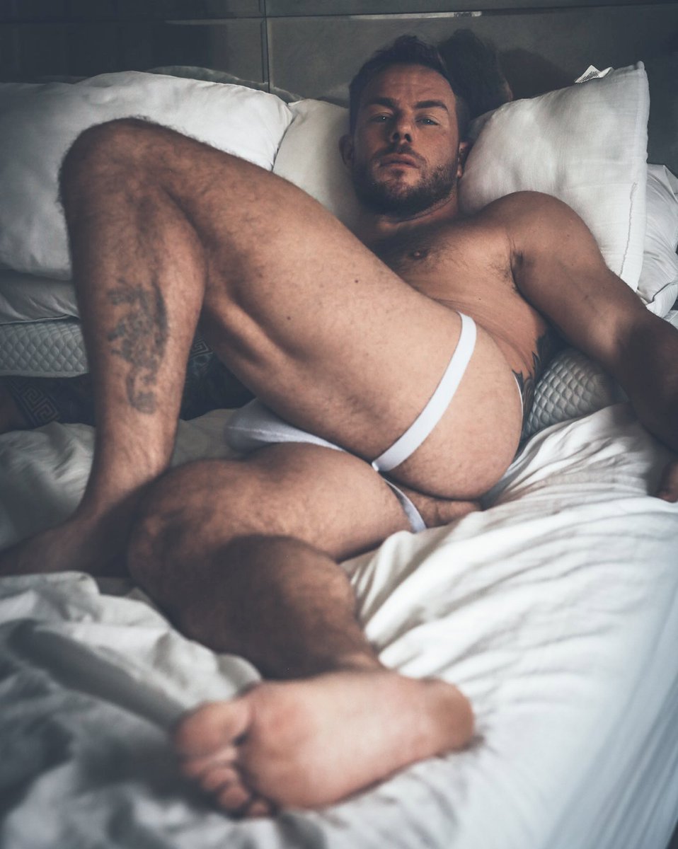WomensEyeCandy1's tweet photo. Not long to wait til August…it’s gonna be a scorcher of a month when sexy @dcbrne is our #MrAugust ❤️❤️ https://t.co/gZ6ylYGrM6