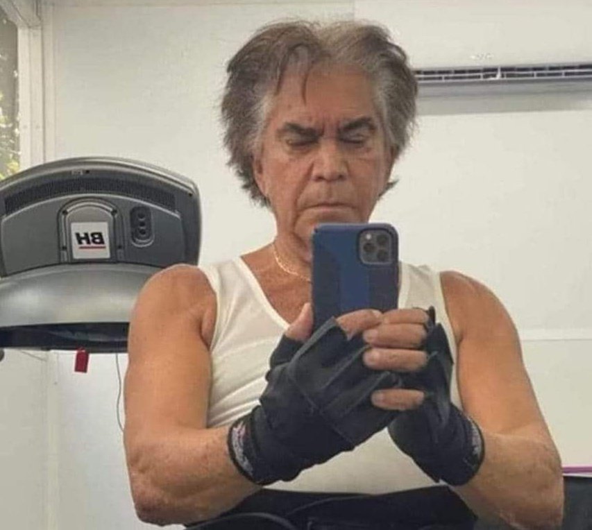 Me parece que #Wolverine está un poco cambiado en la nueva película de #DeadpoolAndWolverine