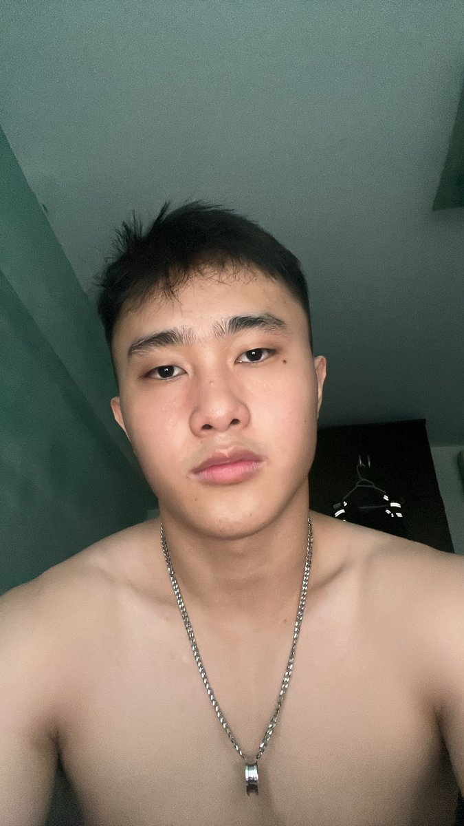 jediahcjj's tweet image. Happy day happy me… Not! HAHA 
#weirdo #suzano #controlling #this #account #yjonbrother