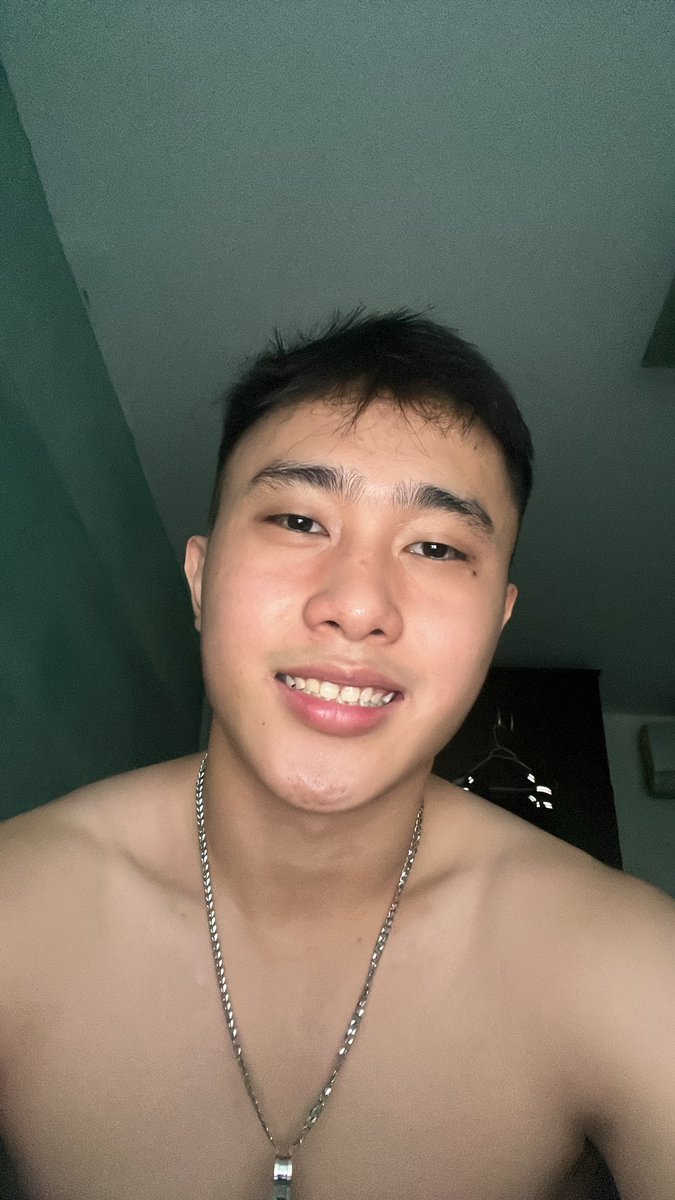 jediahcjj's tweet image. Happy day happy me… Not! HAHA 
#weirdo #suzano #controlling #this #account #yjonbrother