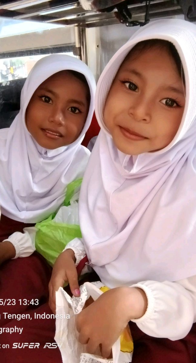 madameBarock's tweet photo. Dulur wedok https://t.co/m72w4iyOc1