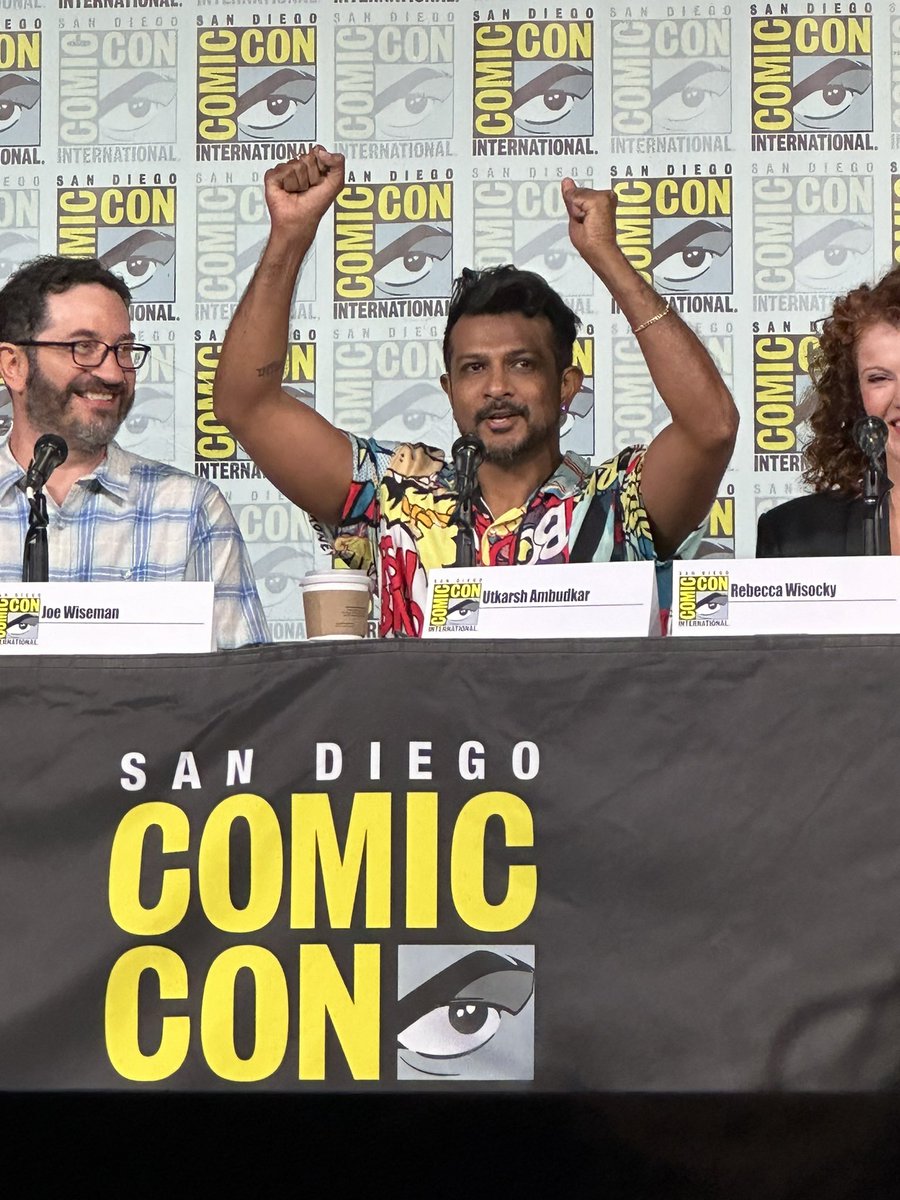 SD_Comic_Con's tweet photo. Huge round of applause at the news that Jay will get to see the #Ghosts “I get to talk to people at work and make basic eye contact with other humans!!!” #SDCC https://t.co/HsZIExpLq6