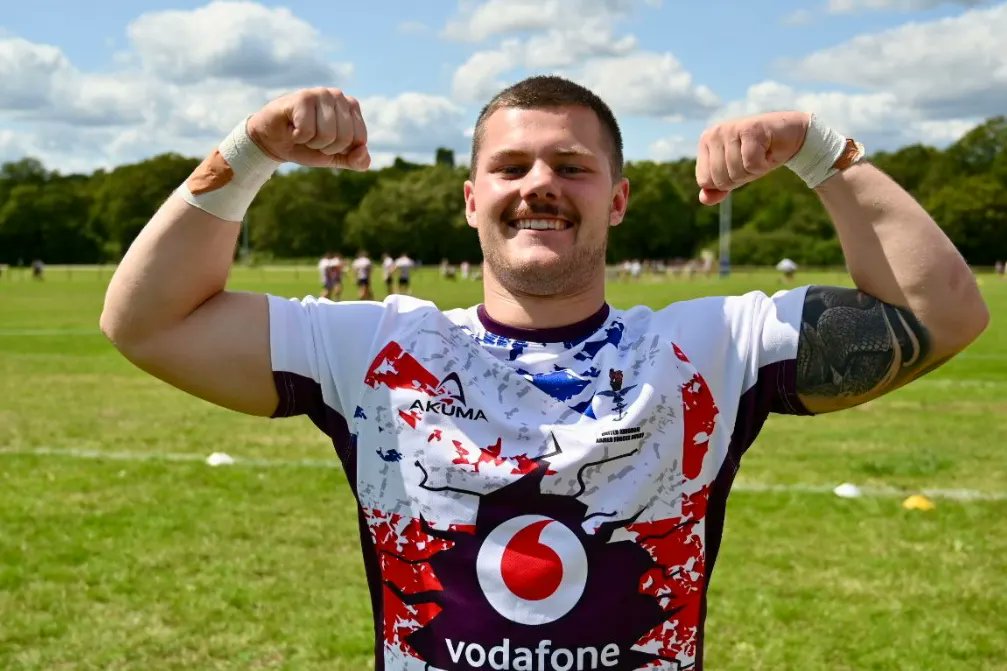 RNRugby's tweet image. Nicely done Rose Dixon, Rowann Sinvlair and Freddy Elliott. Repping #Navyrugby in the purplish of @UKAFRugby at the Wimbledon7s 

#GoNavy #NavyFit #Wimbledon

  📷 @CinnabarStudios