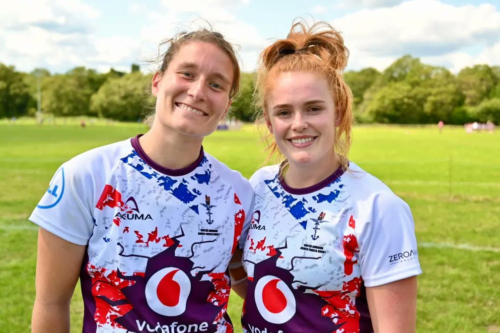 RNRugby's tweet image. Nicely done Rose Dixon, Rowann Sinvlair and Freddy Elliott. Repping #Navyrugby in the purplish of @UKAFRugby at the Wimbledon7s 

#GoNavy #NavyFit #Wimbledon

  📷 @CinnabarStudios