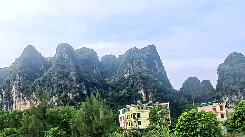 As much as the limestone peaks that rise from the sea in Quảng Ninh draw tourists too do they rise from the land yet are far less celebrated. On this visit I can say I appreciated the latter as much as the former.

Now it is time to head back to Kolkata where a busy week awaits.