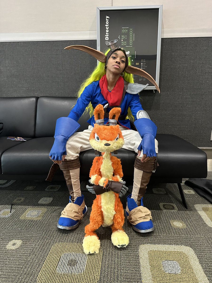 Cosplay Contest today!! My skit got me cracking up, I hope this shoulder piece doesn’t fall off 😂😂 (I’ll just blame Praxis) #jak2

<a href="/dreamconvention/">Dream Con</a> #DreamCon2024