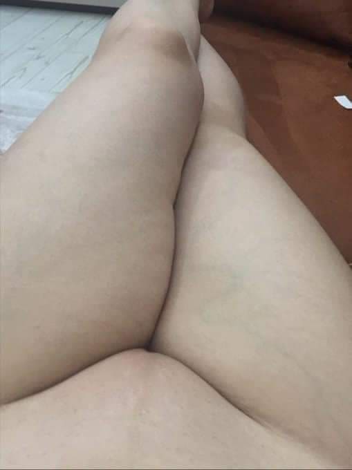 Mu4923Mulla's tweet photo. Koi aao meri pyasi chut ko chato 👅👅👅💋💋 #desi #hot #sexy #bhabhi #chut https://t.co/SrcJr0j56j