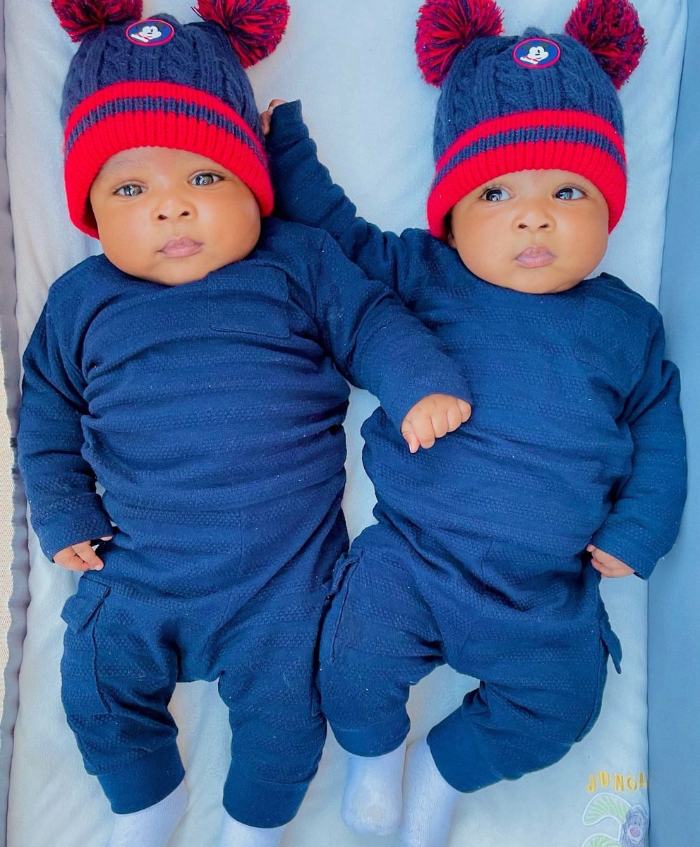 kareema_darma's tweet photo. Who Don’t Want Twins? 

Aren’t They Cute?❤️ https://t.co/9gQ1y5rMCz