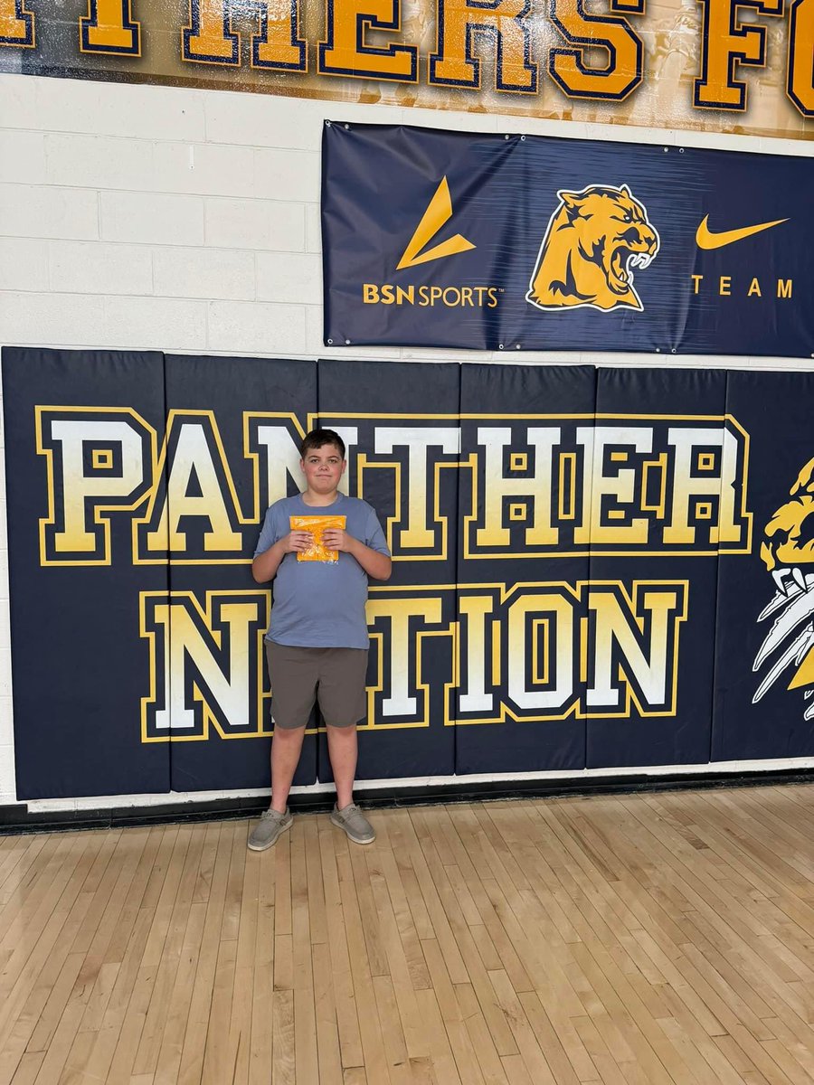 WhitmerAthletic's tweet photo. Whitmer Athletic would like to wish a happy birthday to our @WhitmerHoops manager, Cam! You exude Panther Pride and we love that rally scream! Happy birthday! https://t.co/xQxrQ3Xnvc