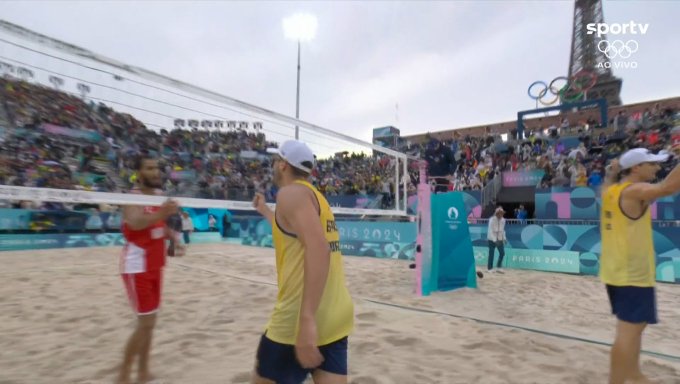 GTgxUpNXoAADf6O?format=jpg&name=small