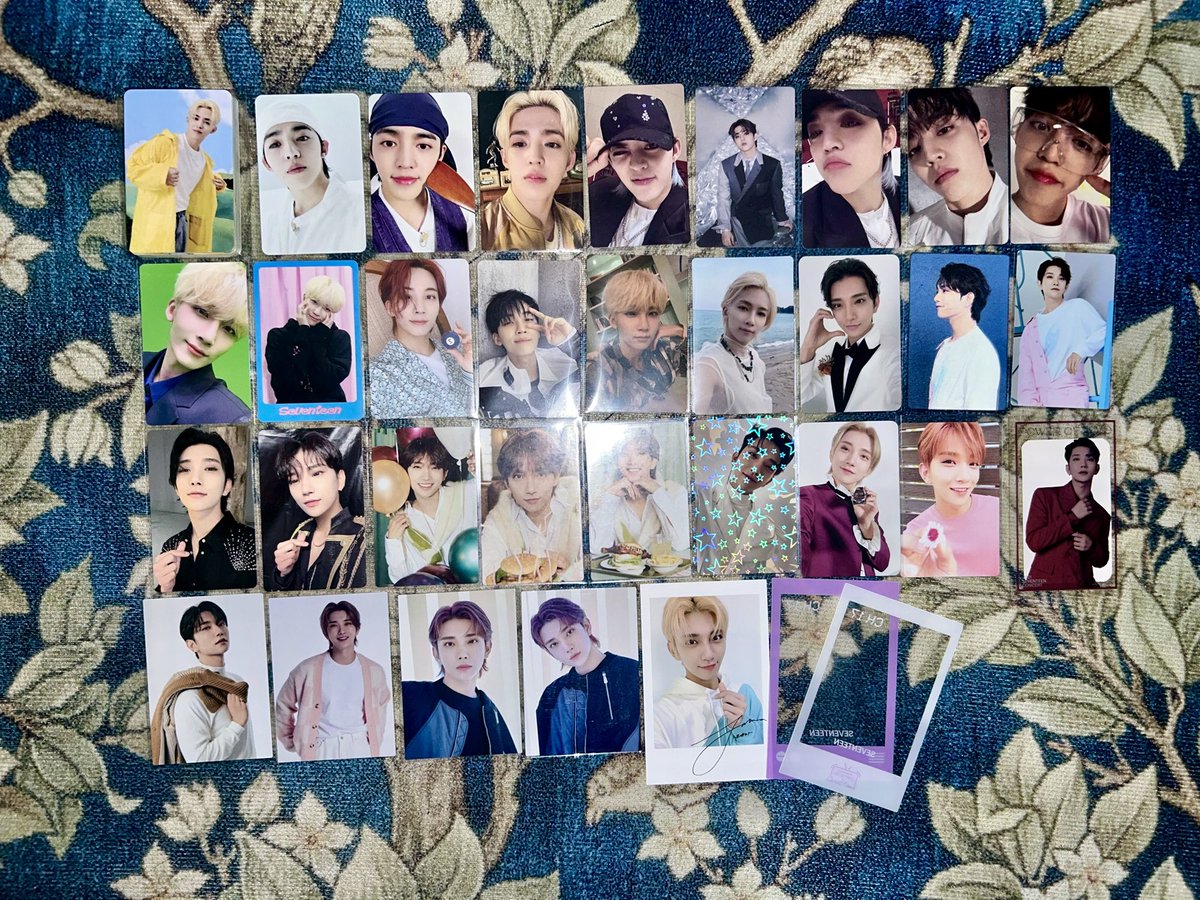 is_finaaa's tweet photo. sorting pc to letgo. 😮‍💨 @PasarSeventeen #pasarseventeen https://t.co/XnHzJ8ZtQI