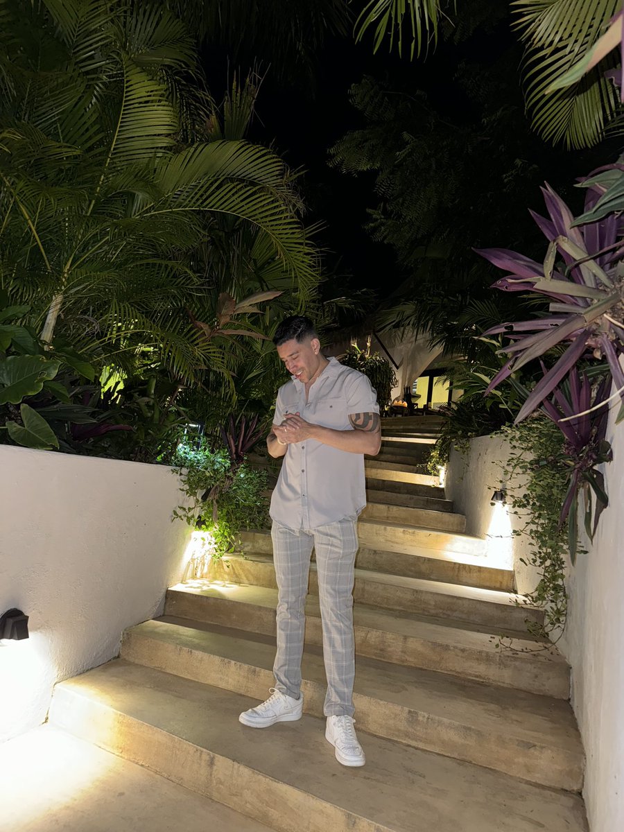 JohnnyClouds's tweet photo. 🇨🇴🤝🏼 https://t.co/iQcSJSUN6b
