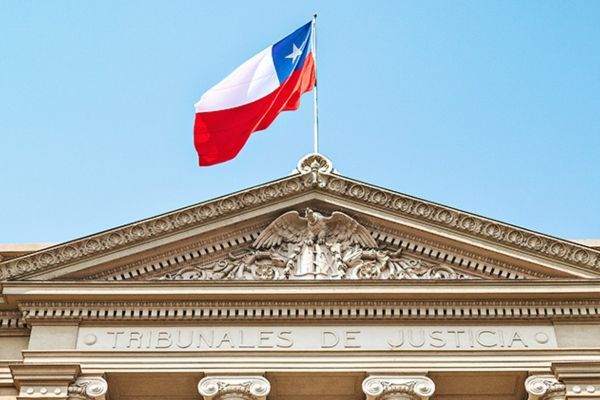 ImmiChile's tweet photo. Corte Suprema acoge recurso de amparo deducido en favor de ciudadana haitiana cuya solicitud de residencia definitiva había sido rechazada por no pago de multa

https://t.co/dSIoMjqcmv https://t.co/cV28tL6Mnc