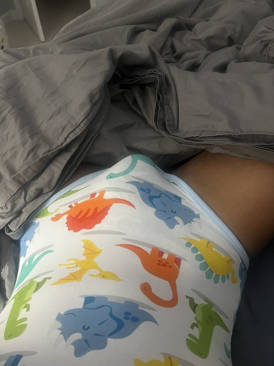 PupZach808's tweet photo. Who wants to cuddle with me? 👀🙊🦖🦕

#diaperboy #padded #abdlcommunity #adultbaby #adultbabydiaperlover #adultbabycommunity #diaperlover #ageplayer #abdlboys #diapergay #bedwetter #abdlbaby #abdlgay #diaperchange #diapercheck #chastityboy #ageregression #abdlcommunity https://t.co/tFGZ95cm5g