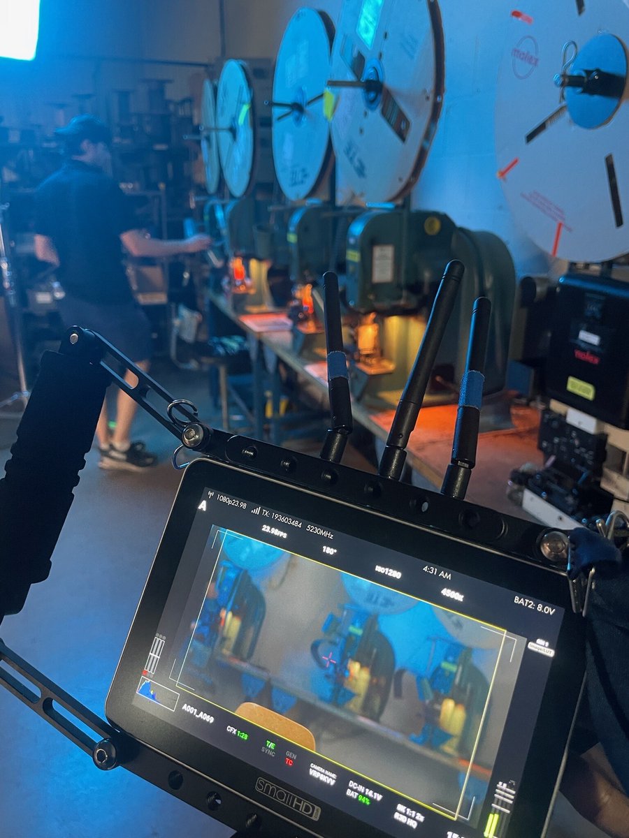 fullviewpro's tweet image. Peek behind the scenes of our project with Electrosoft and Director + DP duo Emmanuel Afolabi and Justin Ivory 🎬✨

We are grateful for the opportunity to tell the story of a 30+ year legacy business. Stay tuned!

#Electrosoft #BehindTheScenes #FullViewProductions