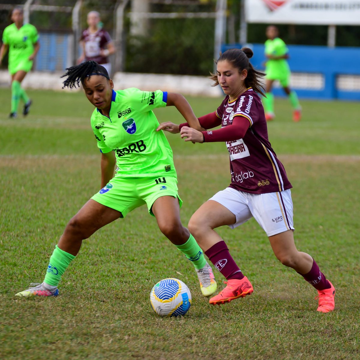 minasbrasiliaff's tweet photo. FIM DO 1º TEMPO

Por enquanto vai dando empate: MBFF 0 x 0 Ferroviária. 

📷: Rafael Zocco/ Ferroviária SAF

#respeitaasminas #minasbrasiliafutebolfeminino #futebolfeminino #brasilia #mbff https://t.co/70t7WBowoM
