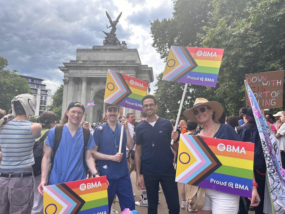 Dr Vassili Crispi 🇮🇹🏳️🌈 tweet media