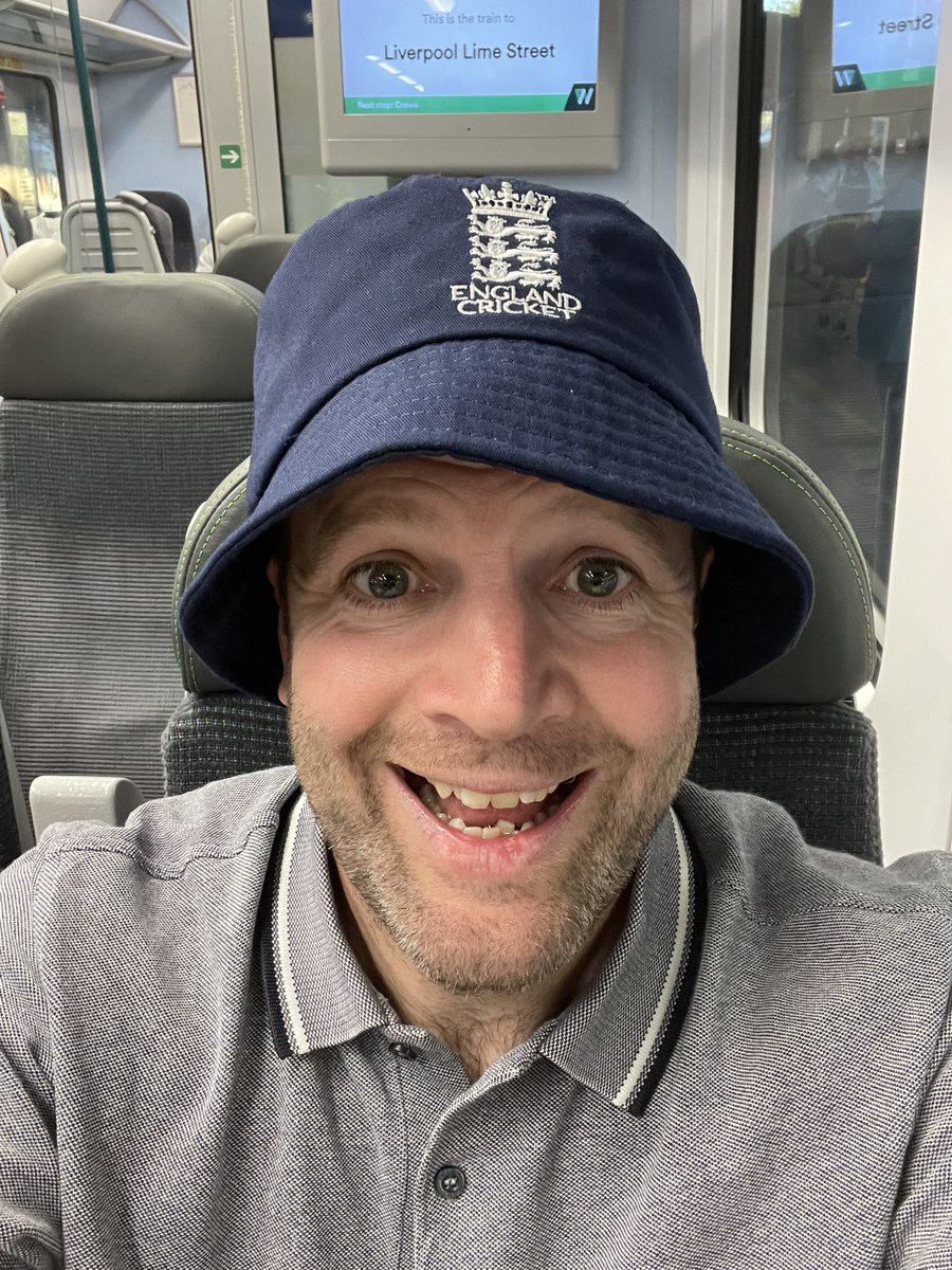 I love proper cricket 🏏 😍