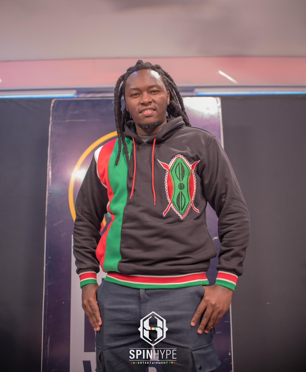 Hapa TV 47 Kenya  na YouTube ya SHATTA BWAY mambo ni Kala Kala 😀😂
Unatuwatch ukiwa wapi?
youtube.com/@THEOFFICIALYO…
#irievybz 
#DimbaNaDoba 
#Coachshatta 
#officialyouthvoice 
@MaybetsOfficial