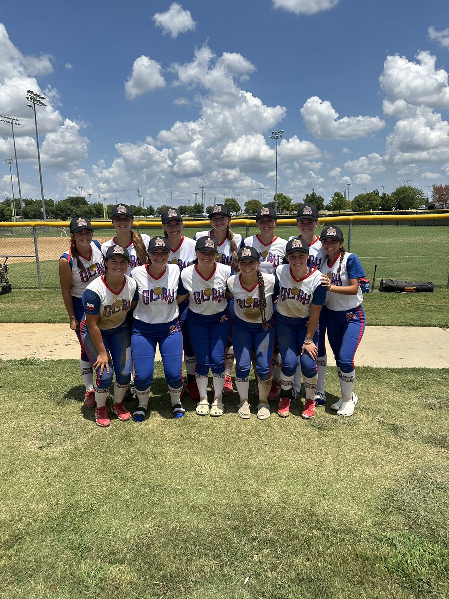 Texas Glory KS ladies are moving on to the Elite 8 in the Southern Nationals. Let’s Go!!!