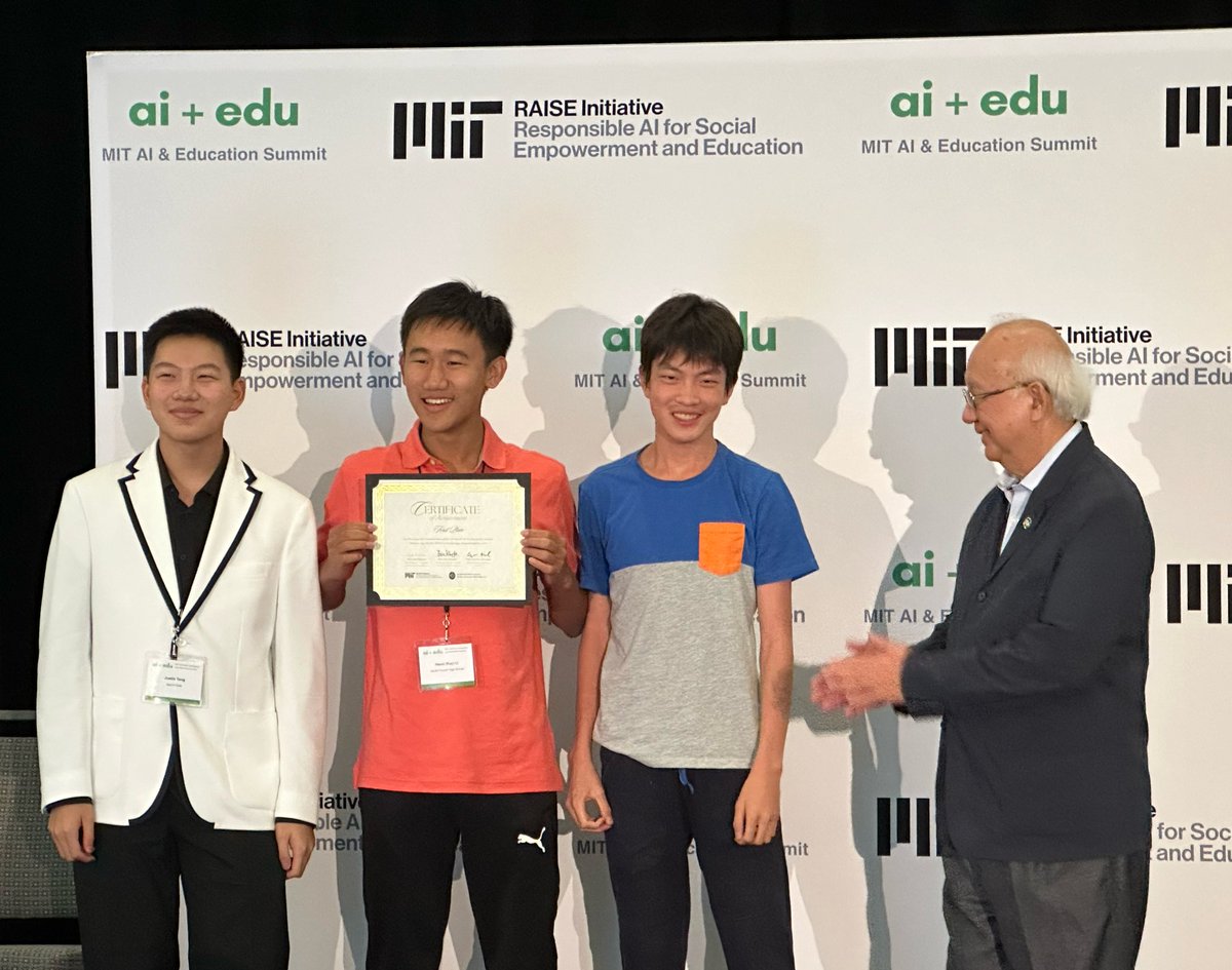MITAppInventor's tweet image. Congratulations to the brilliant winners of #HackTheClimate and the #PosterSession at the MIT AI &amp;amp; Education Summit! Keep pushing the boundaries of #AI and #App, and continue making a positive impact on our world! 🎉 #AIEDUSUMMIT2024