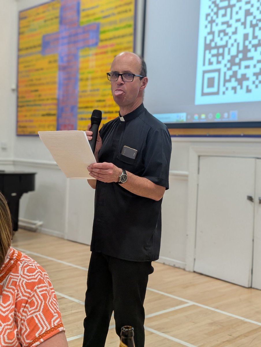 steph_walshe's tweet photo. We hosted our very first Twingo night (bingo with a twist)&amp; had an absolute blast. I love our community coming together, they are always up for so much fun! Over £300 raised for @DivReno as we have benefited so much from the amazing work they do @frgazza @FJMallon @divreno_uk https://t.co/JuK8na4Hj3