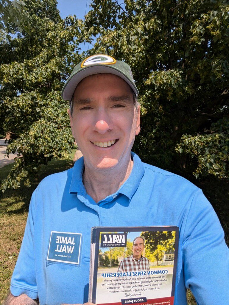 WISenateDems's tweet image. Did you know there’s only 1️⃣0️⃣0️⃣ days till Election Day?! We’re on the doors, talking to voters, and making sure Wisconsin knows what’s at stake up and down the ballot!

Ps: you should knock doors with us because you never know when you get to meet cute puppies 🐶