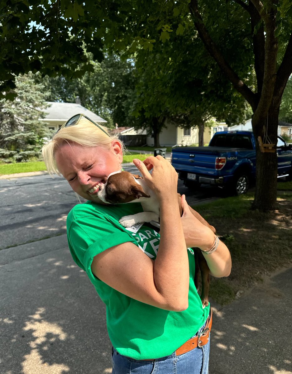 WISenateDems's tweet image. Did you know there’s only 1️⃣0️⃣0️⃣ days till Election Day?! We’re on the doors, talking to voters, and making sure Wisconsin knows what’s at stake up and down the ballot!

Ps: you should knock doors with us because you never know when you get to meet cute puppies 🐶