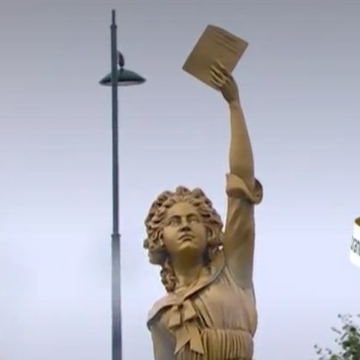 fondation_me's tweet image. Olympe de Gouges,  Paulette Nardal : 2 femmes de la sélection de biographies de la FME  parmi les dix choisies par l’équipe de la cérémonie d’ouverture des JO #Paris20024
Retrouvez leur vie et leurs combats pour l’égalité sur le site de la FME… et bientôt dans 4 gares SNCF ! 1/3