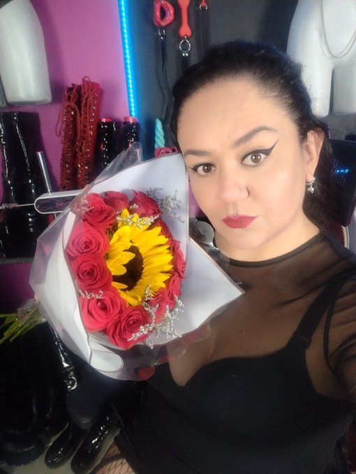 Tributo de un canchoso 😊 https://t.co/fJ5gv4msxw<a href="/tag/bondage"class="tags"><span>#bondage</span></a><a href="/tag/chastity"class="tags"><span>#chastity</span></a><a href="/tag/cbt"class="tags"><span>#cbt</span></a><a href="/tag/keyholder"class="tags"><span>#keyholder</span></a><a href="/tag/restricci"class="tags"><span>#restricci</span></a>