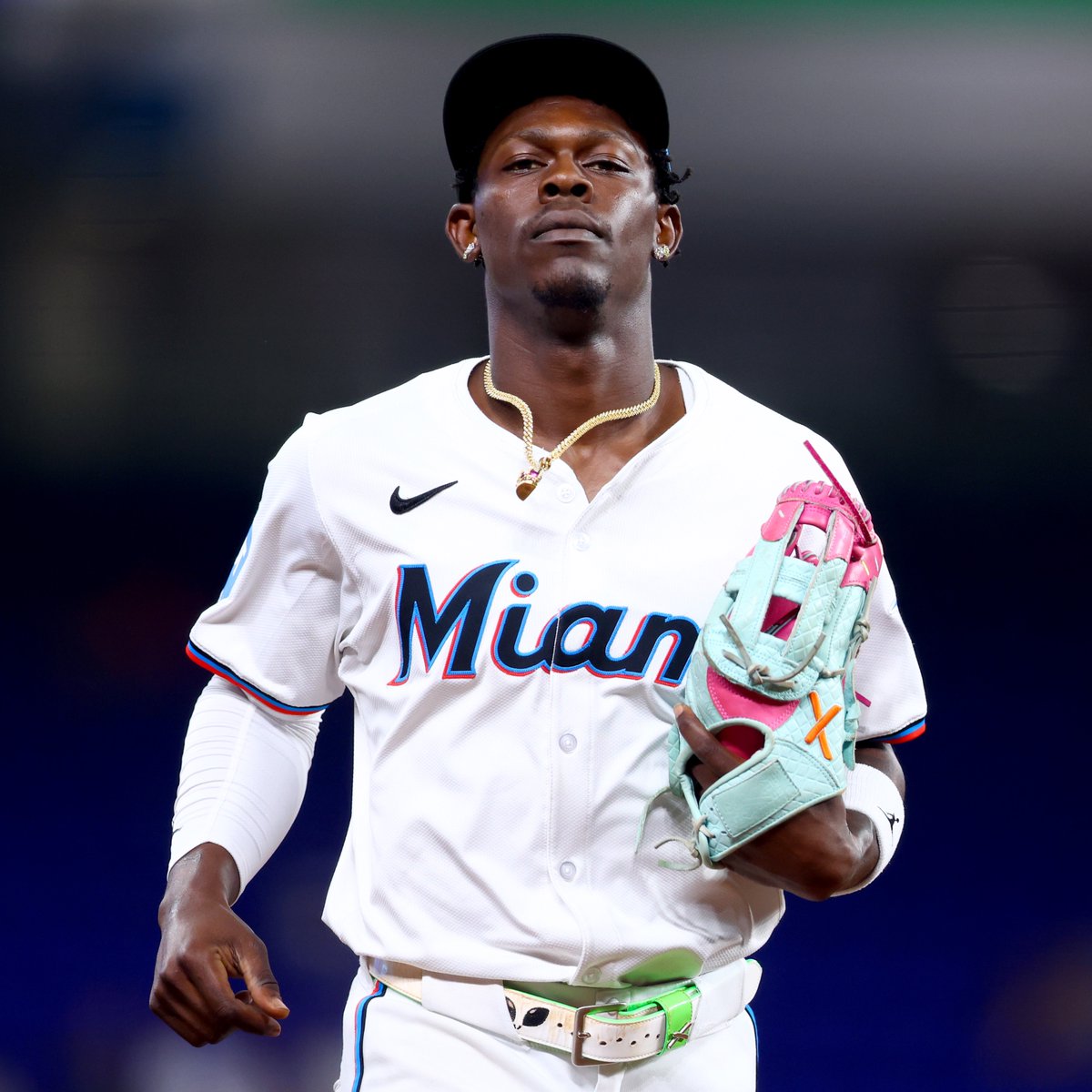 BleacherReport's tweet photo. Yankees are finalizing a deal to acquire Jazz Chisholm from the Marlins, per @JeffPassan https://t.co/xIW9nW77BS