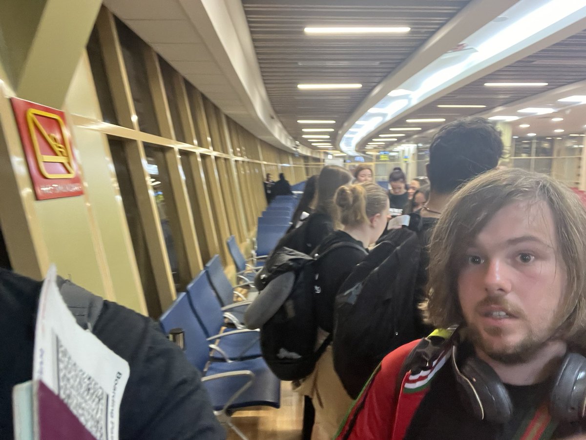 All Board! En route to the plane!