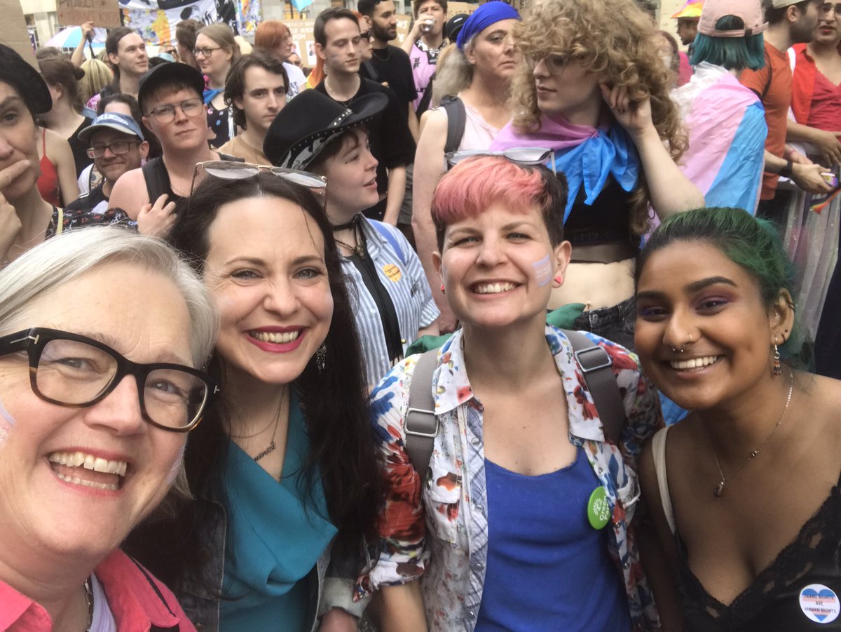 CarolineRussell's tweet photo. Footsore and happy after a day of solidarity with trans people in London. 

🏳️‍⚧️ 🌱 https://t.co/nUZHNmAU9a