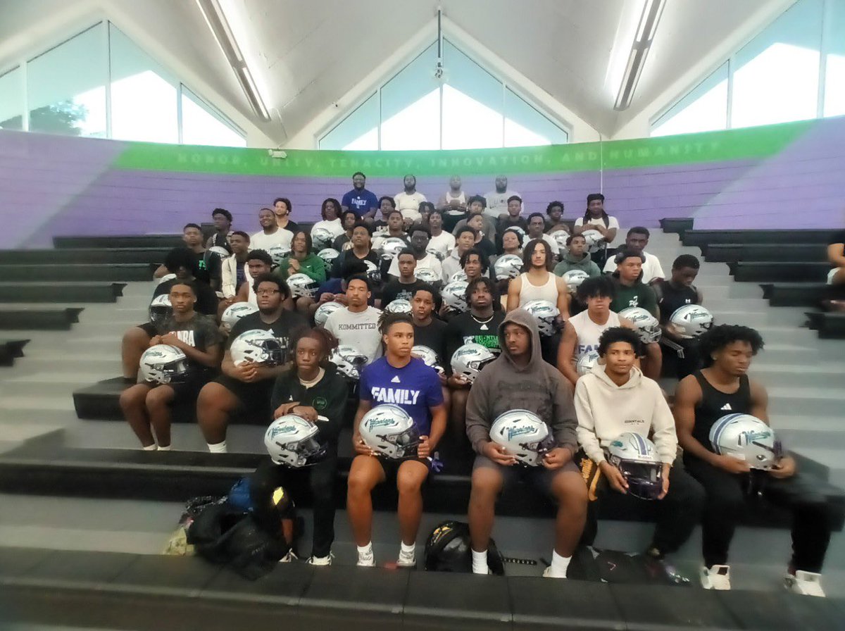 KACWarriorFB's tweet photo. Last night the Warriors striped their helmets for the season. We are excited to continue this tradition. #kommitted #daretobelieve https://t.co/CFBd4QDQMA