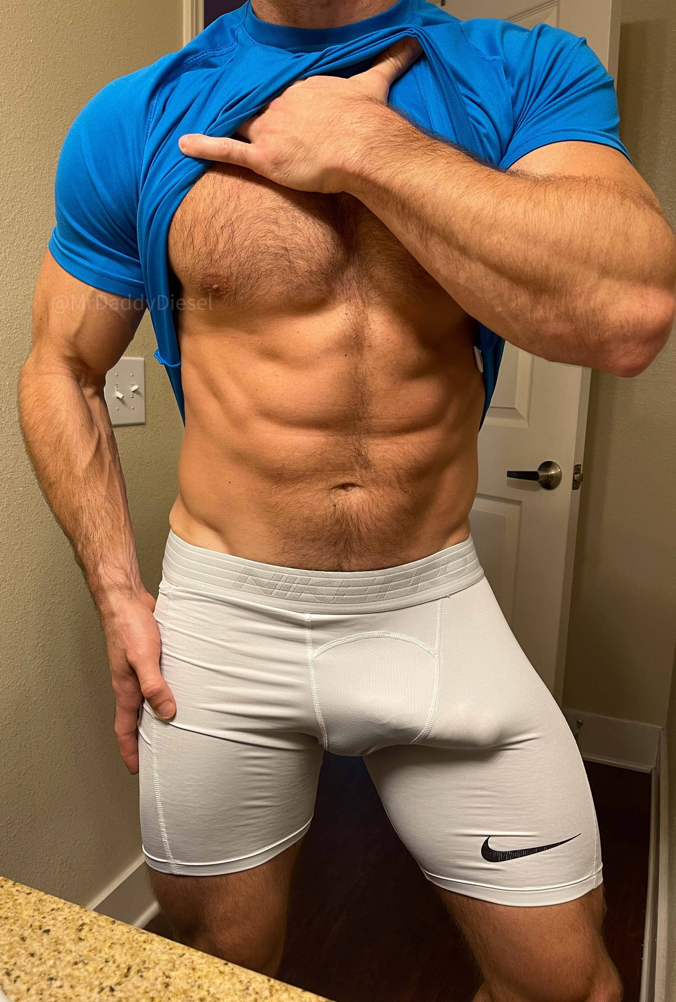 1 pic. Sporty cock is always the best 🔥💪 https://t.co/lTFJPtf1nc