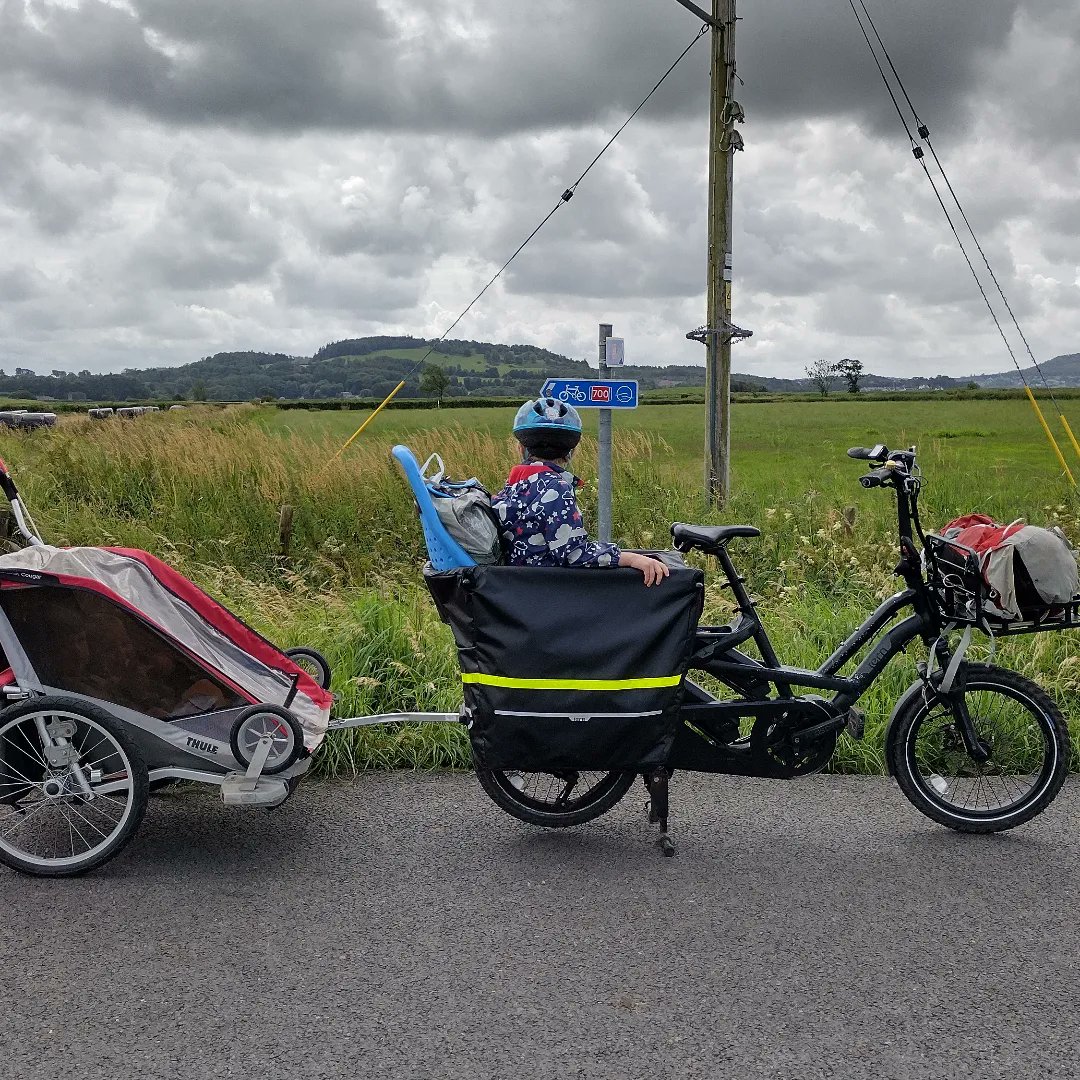 lauralikeswater's tweet image. Three boys, one mum and yet another bike set-up to share. A weekend of solo parenting was a bit daunting, but getting on a bike was the solution, as it so often is. First time we've attached the trailer to the cargo bike and it worked a dream for a quick overnight trip 😎