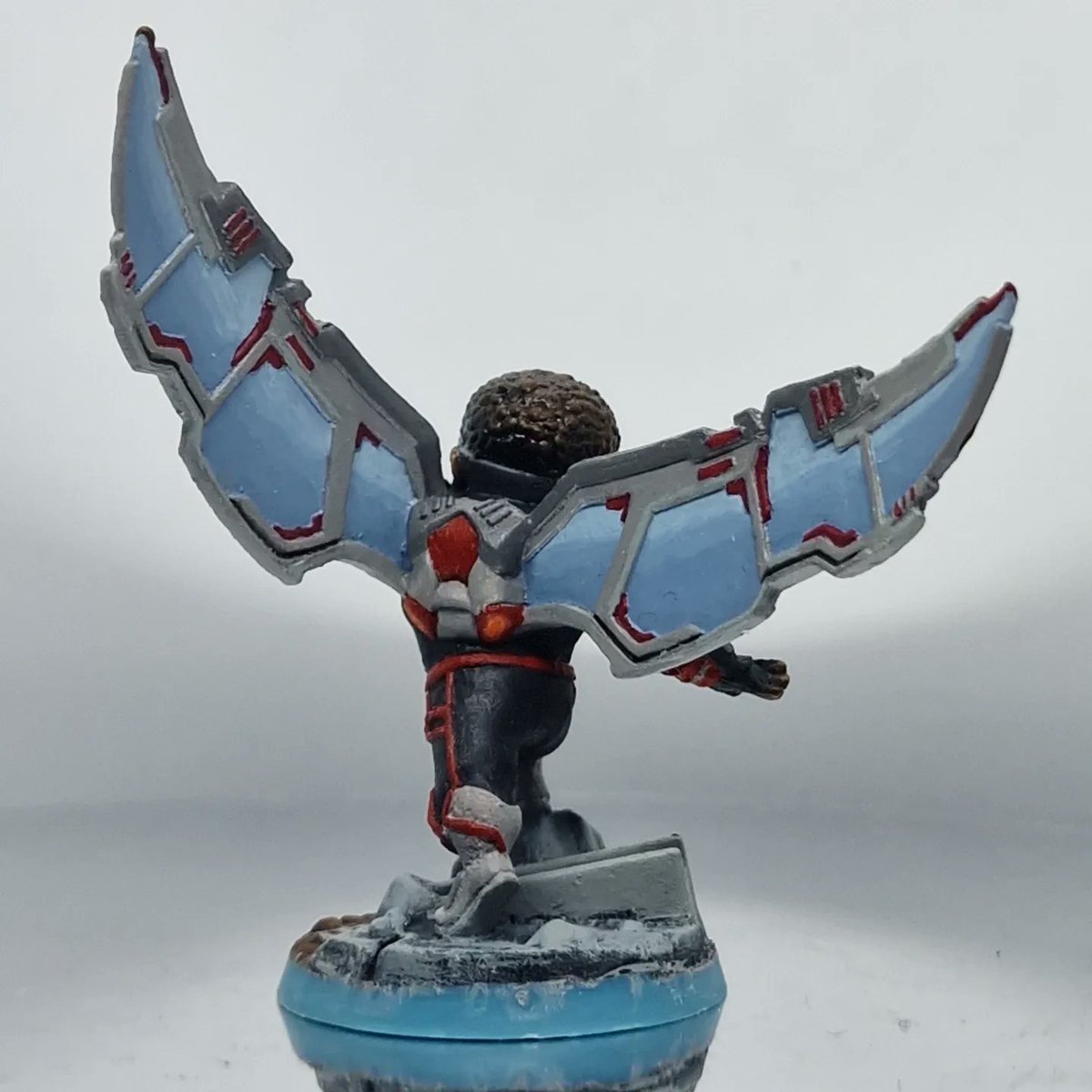 Jkc_studios's tweet photo. Falcon - Marvel United, Stretch Goals Box 

#marvelunited #marvelunitedboardgame
#marvel #miniatures #miniaturepainting #cmongames #avengers #paintingmarvelunited #bigchildcreatives #boardgames  #hero #falconandwintersoldier #falcon #CaptainAmerica https://t.co/VzSZykGUDH