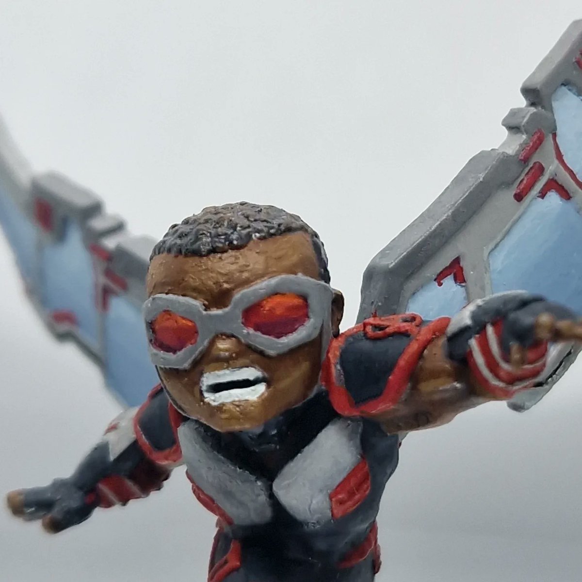 Jkc_studios's tweet photo. Falcon - Marvel United, Stretch Goals Box 

#marvelunited #marvelunitedboardgame
#marvel #miniatures #miniaturepainting #cmongames #avengers #paintingmarvelunited #bigchildcreatives #boardgames  #hero #falconandwintersoldier #falcon #CaptainAmerica https://t.co/VzSZykGUDH